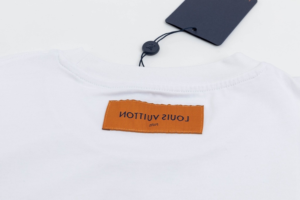LV T-shirt